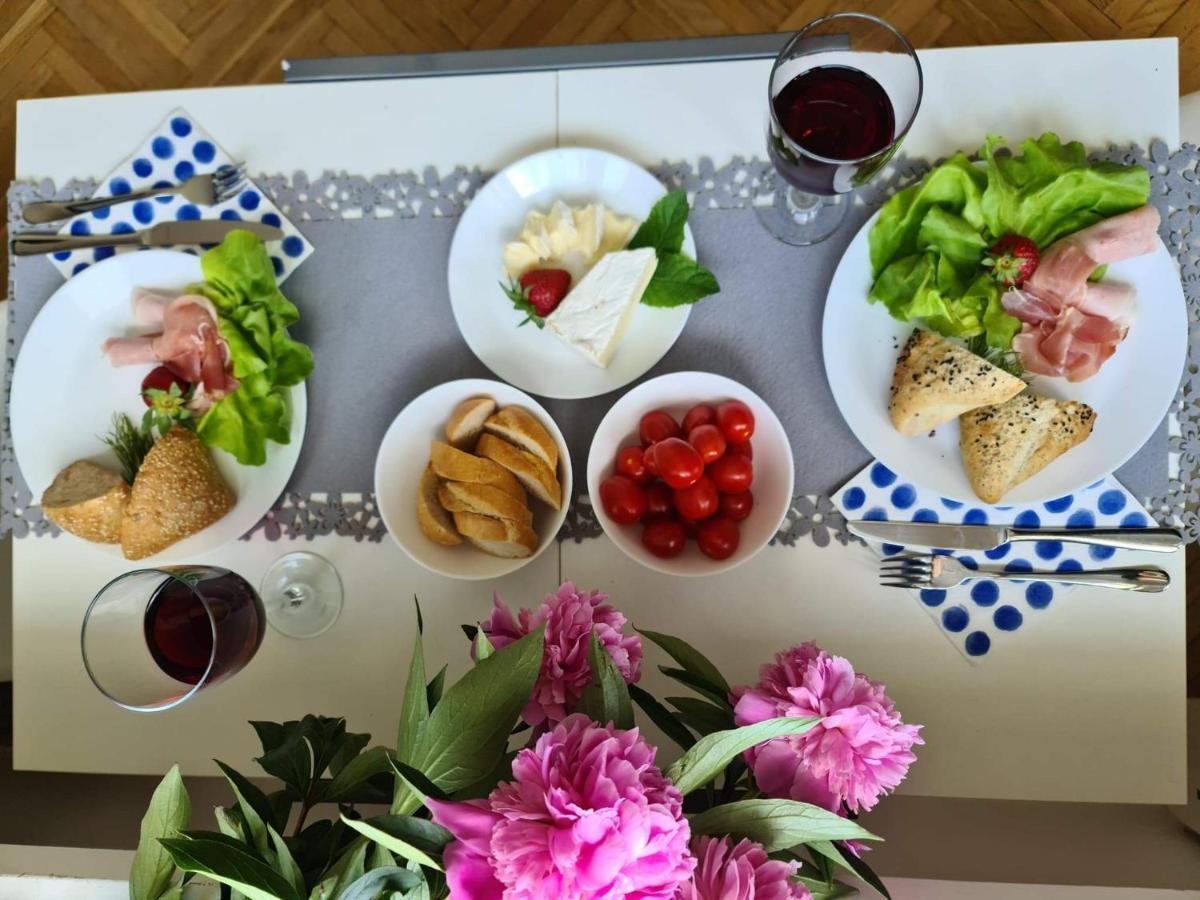 Apartament Chmielna Варшава Экстерьер фото